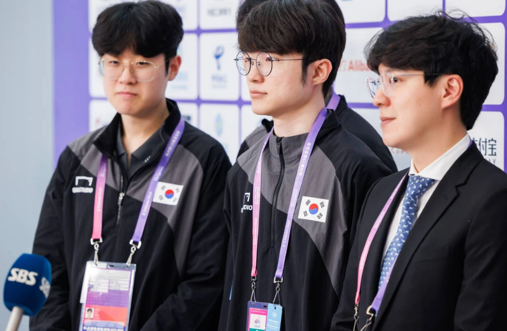 姆巴佩迎球 姆巴佩迎球