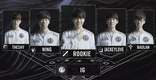 在足球场上 在足球场上